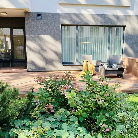 Prime Haven Near Sea & Park, Free Parking, Terrace *