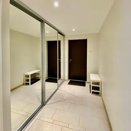 公寓 Prime Haven Near Sea & Park, Free Parking, Terrace *