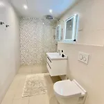 Prime Haven Near Sea & Park, Free Parking, Terrace Tallinn